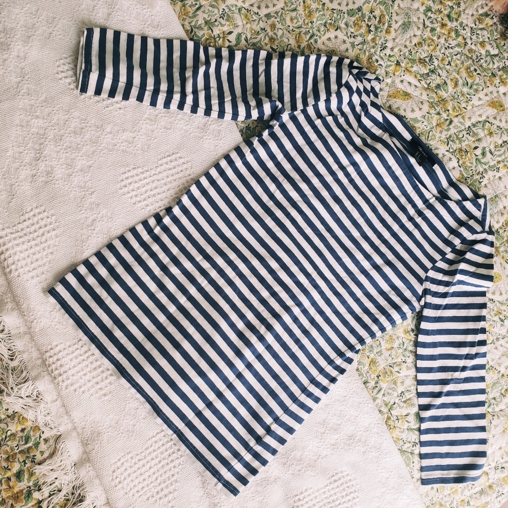 Forever 21 Navy blue and white striped shi…